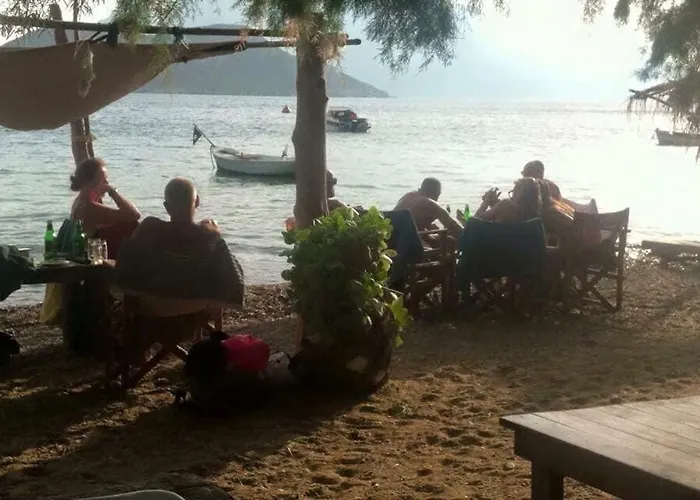 فيلة The Hispaniola