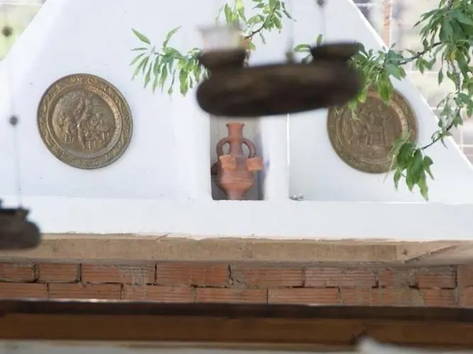 The Hispaniola فيلة