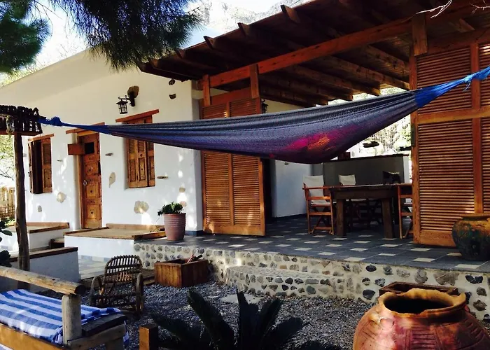 فيلة The Hispaniola Kálymnos