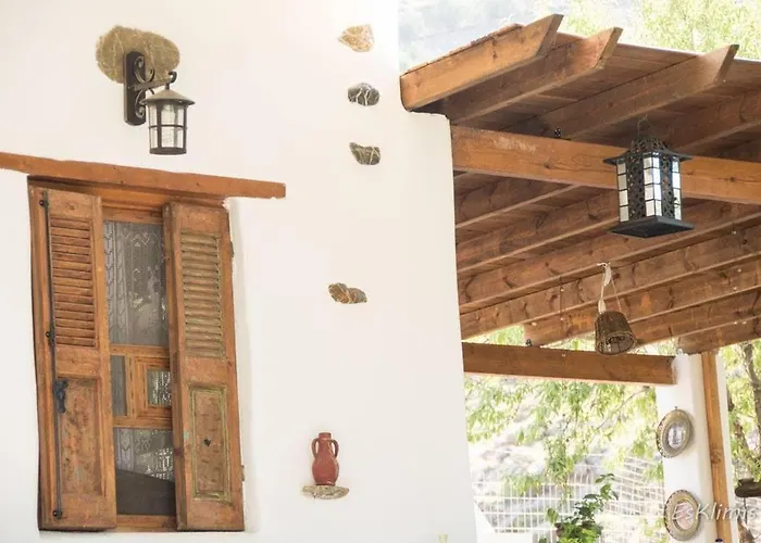 فيلة The Hispaniola *